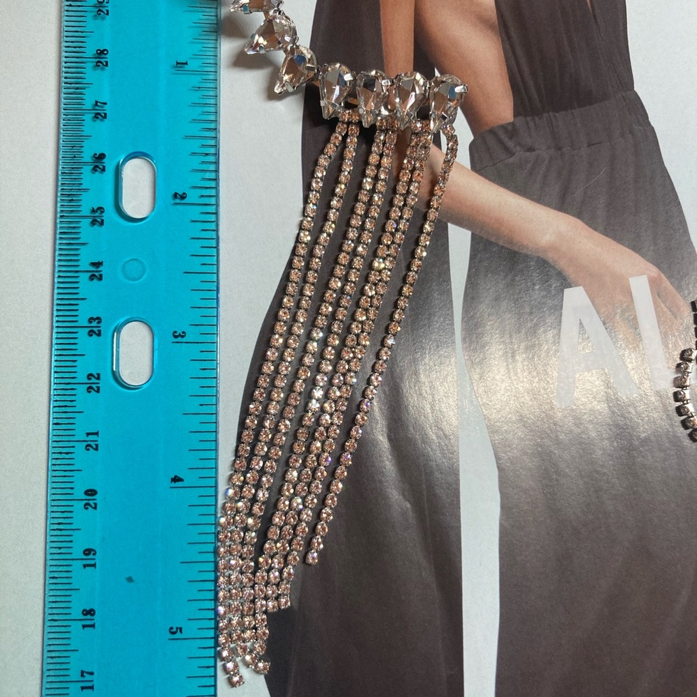 🌟 Long Tassel Rhinestone Drop Earrings - Picture 5 of 6